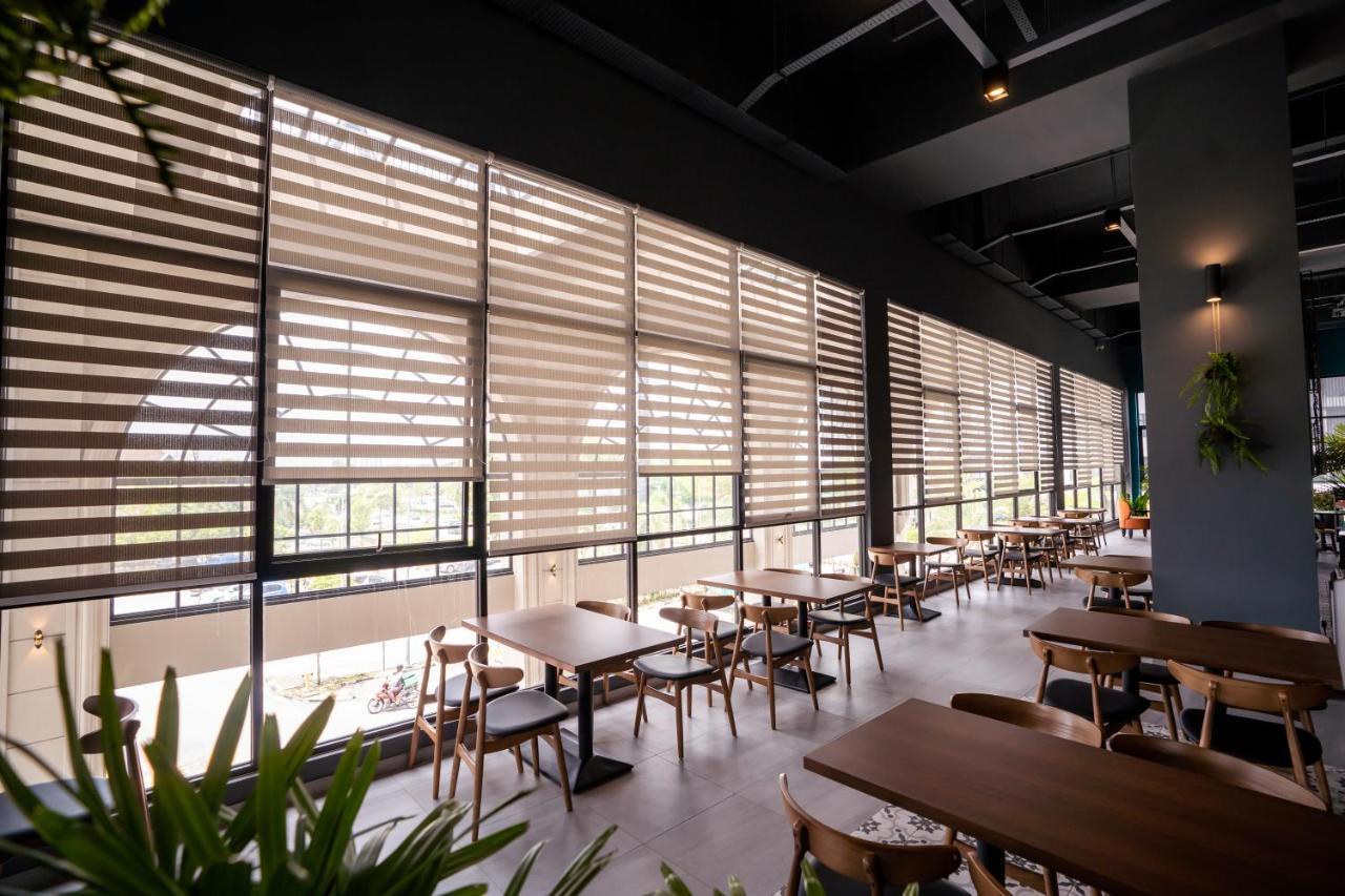 D优雅盛大斯里阿南酒店 马西 外观 照片